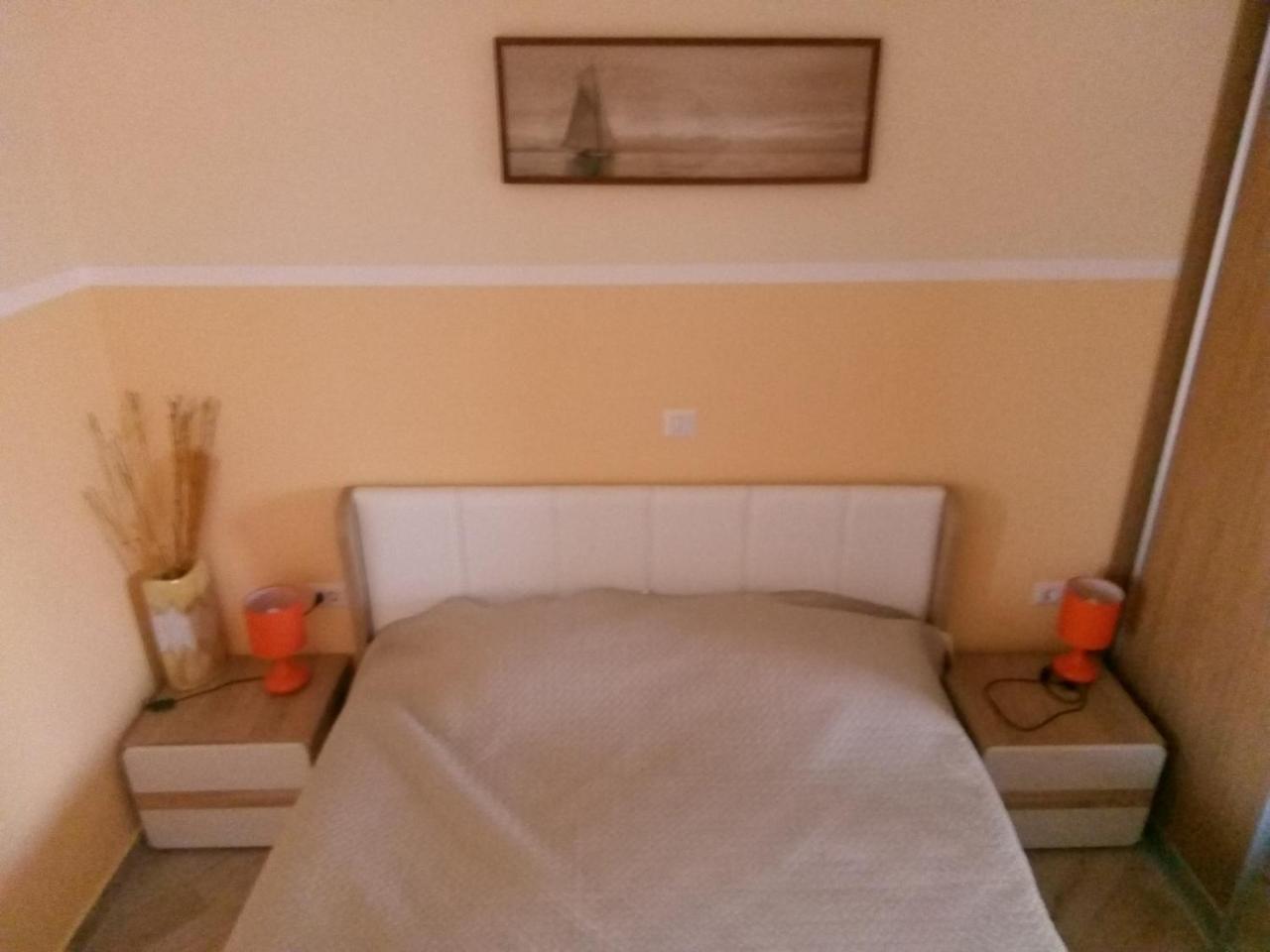 Apartment Sea Space 2 Добра вода Екстериор снимка